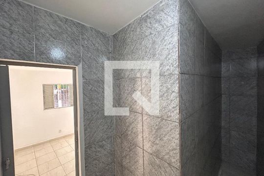 Closet de casa para alugar com 1 quarto, 40m² em Vila do Castelo, São Paulo
