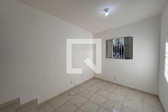 Casa para alugar com 1 quarto, 40m² em Vila do Castelo, São Paulo