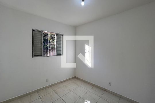 Quarto  de casa para alugar com 1 quarto, 40m² em Vila do Castelo, São Paulo