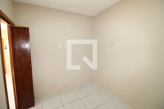 Casa de Condomínio para alugar com 2 quartos, 48m² em Itaquera, São Paulo