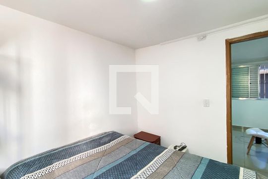 Quarto 1 de apartamento à venda com 2 quartos, 42m² em Conjunto Habitacional Padre Manoel de Paiva, São Paulo