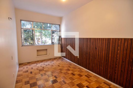 Quarto 1 de casa à venda com 4 quartos, 300m² em Maracanã, Rio de Janeiro