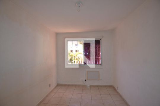 Quarto 1 de apartamento à venda com 2 quartos, 47m² em Jardim Sulacap, Rio de Janeiro