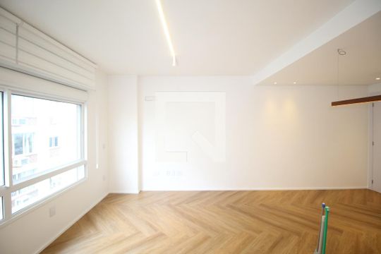 Kitnet de apartamento à venda com 0 quarto, 31m² em Moinhos de Vento, Porto Alegre