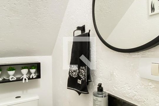 Lavabo  de casa à venda com 2 quartos, 125m² em Vila Ré, São Paulo