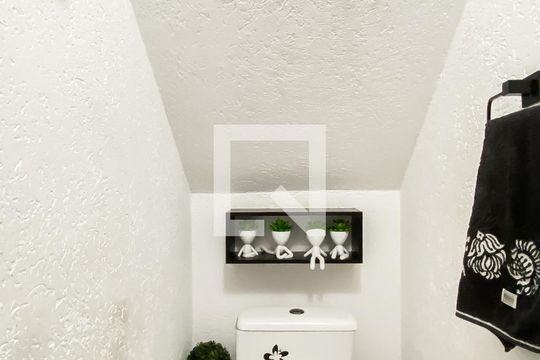 Lavabo  de casa à venda com 2 quartos, 125m² em Vila Ré, São Paulo