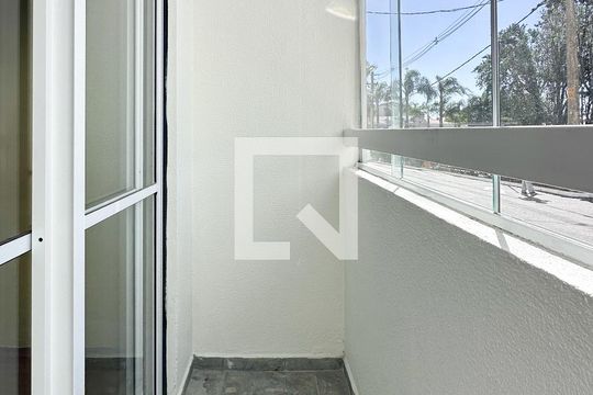 Sacada de apartamento à venda com 2 quartos, 56m² em Bairro dos Casa, São Bernardo do Campo