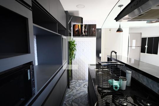Sala/Cozinha de casa para alugar com 1 quarto, 60m² em Rochdale, Osasco