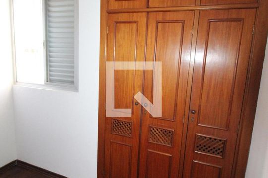 Quarto 1 de apartamento para alugar com 3 quartos, 105m² em Jardim das Industrias, São José dos Campos