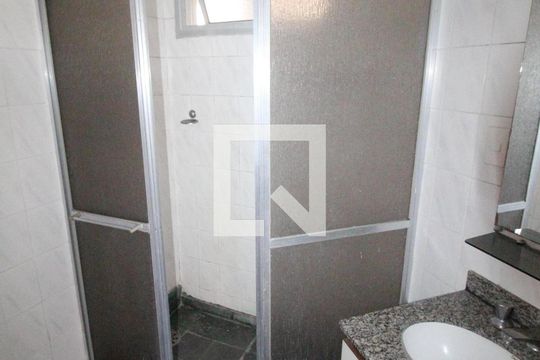 Banheiro de apartamento para alugar com 3 quartos, 105m² em Jardim das Industrias, São José dos Campos