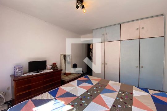 Quarto 1 de casa para alugar com 3 quartos, 250m² em Jardim Peri Peri, São Paulo