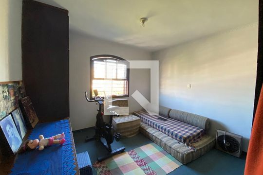 Quarto 2 de casa para alugar com 3 quartos, 250m² em Jardim Peri Peri, São Paulo