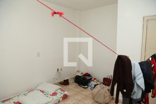Segundo quarto do andar superior de casa para alugar com 2 quartos, 75m² em Parque Atheneu, Goiânia