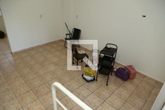 Sala  de casa para alugar com 2 quartos, 75m² em Parque Atheneu, Goiânia