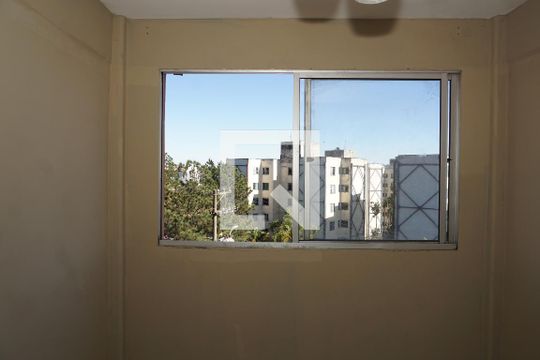 Vista da Sala de apartamento para alugar com 2 quartos, 54m² em Parque Pirajussara, Embu das Artes