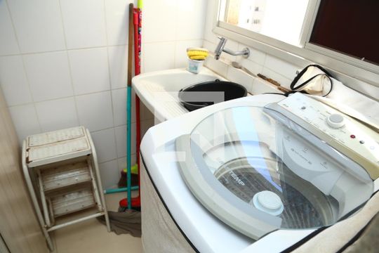 Área de Serviço de apartamento para alugar com 2 quartos, 87m² em Setor Central, Goiânia