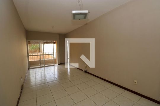 Sala de apartamento para alugar com 3 quartos, 75m² em Jardim Placaford, Salvador
