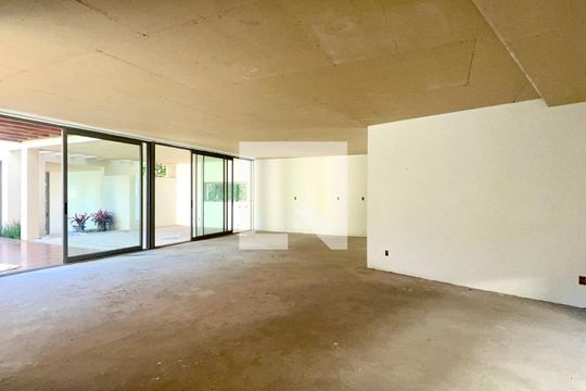 Sala de casa à venda com 3 quartos, 799m² em Alto de Pinheiros, São Paulo