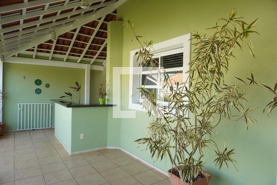 Varanda de casa de condomínio para alugar com 3 quartos, 150m² em Jardim Bandeirantes, São Carlos