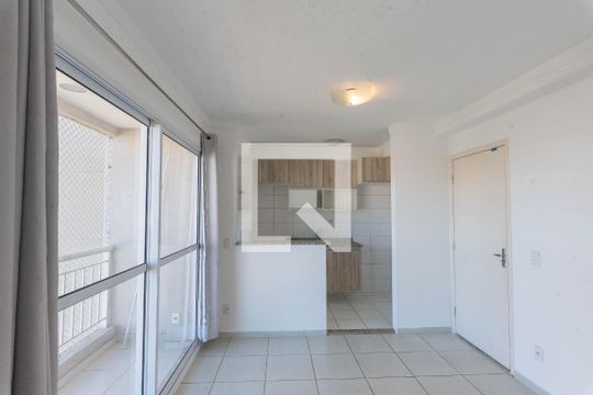 Sala de apartamento para alugar com 2 quartos, 51m² em Jardim Nova Europa, Campinas