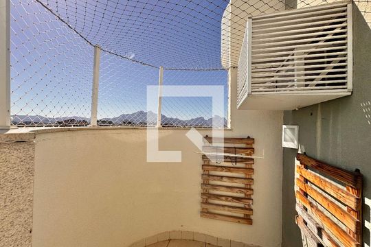 Varanda de apartamento para alugar com 3 quartos, 110m² em Barra da Tijuca, Rio de Janeiro
