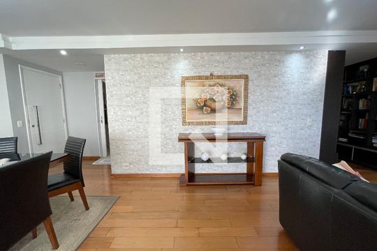 Sala de apartamento para alugar com 3 quartos, 134m² em Jardim Olympia, São Paulo