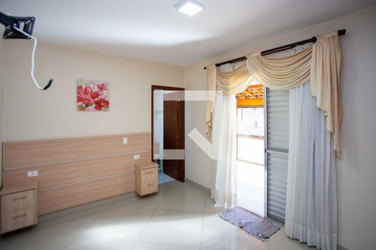Quarto Suíte de casa para alugar com 3 quartos, 150m² em Taboão, Diadema