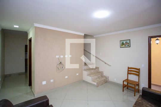 Sala de TV de casa para alugar com 3 quartos, 150m² em Taboão, Diadema