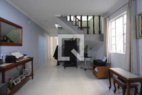 Sala de casa à venda com 3 quartos, 151m² em Vila Lucia, São Paulo