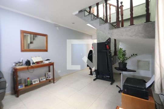 Sala de casa à venda com 3 quartos, 151m² em Vila Lucia, São Paulo