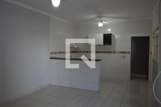 Sala de casa para alugar com 4 quartos, 240m² em Parque Anhanguera, Ribeirão Preto