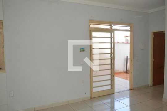 Sala de casa para alugar com 4 quartos, 240m² em Parque Anhanguera, Ribeirão Preto