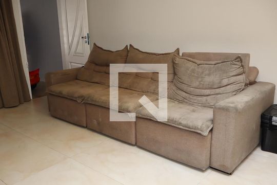 Sala de casa à venda com 3 quartos, 152m² em Vila Rica, São Paulo