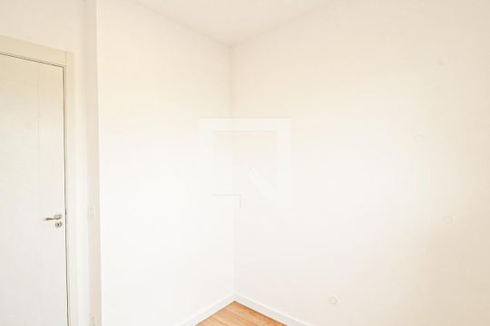 Quarto 1 de apartamento para alugar com 2 quartos, 42m² em Vila Santa Edwiges, São Paulo