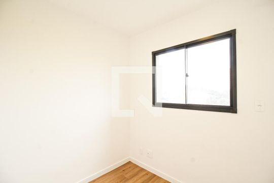 Quarto 1 de apartamento para alugar com 2 quartos, 42m² em Vila Santa Edwiges, São Paulo