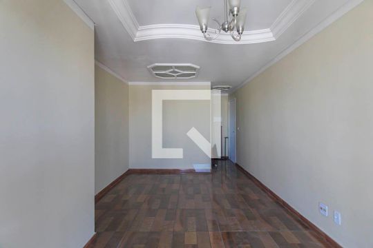 Apartamento para alugar com 3 quartos, 70m² em Vila Antonieta, São Paulo