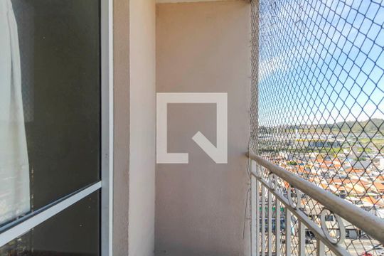Apartamento para alugar com 3 quartos, 70m² em Vila Antonieta, São Paulo