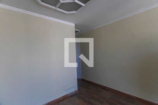 Apartamento para alugar com 3 quartos, 70m² em Vila Antonieta, São Paulo