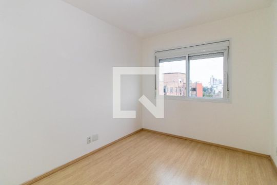 Quarto 2 de apartamento para alugar com 2 quartos, 55m² em Azenha, Porto Alegre