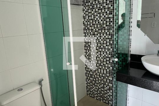 Banheiro da Suíte de casa de condomínio à venda com 3 quartos, 95m² em Freguesia (ilha do Governador), Rio de Janeiro