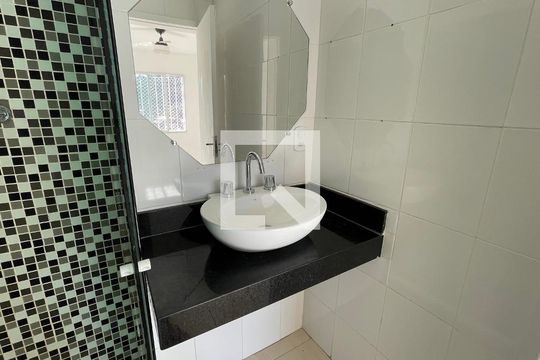 Banheiro da Suíte de casa de condomínio à venda com 3 quartos, 95m² em Freguesia (ilha do Governador), Rio de Janeiro