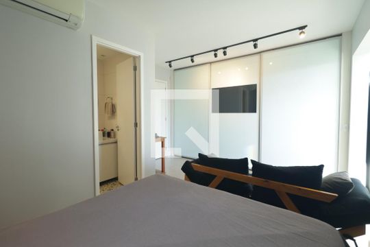 Quarto/Sala de kitnet/studio à venda com 1 quarto, 34m² em Ipiranga, São Paulo