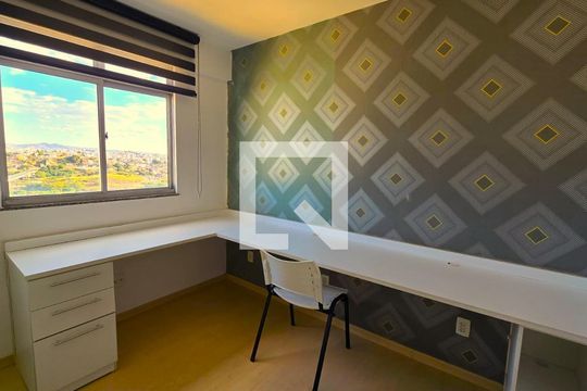 Quarto de apartamento à venda com 2 quartos, 50m² em Fernão Dias, Belo Horizonte