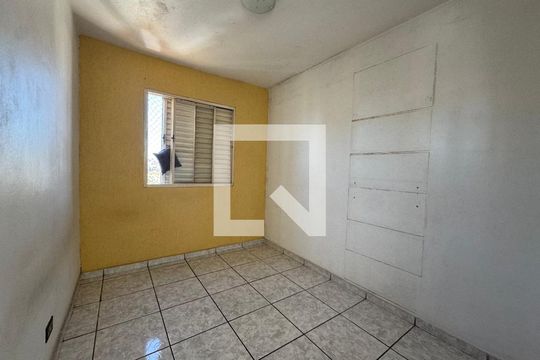 Quarto 2 de apartamento para alugar com 2 quartos, 50m² em São Pedro, Osasco