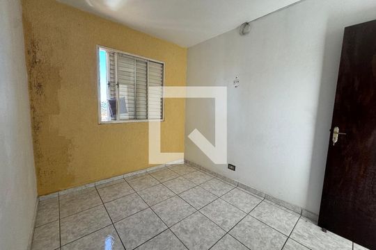 Quarto 1 de apartamento para alugar com 2 quartos, 50m² em São Pedro, Osasco