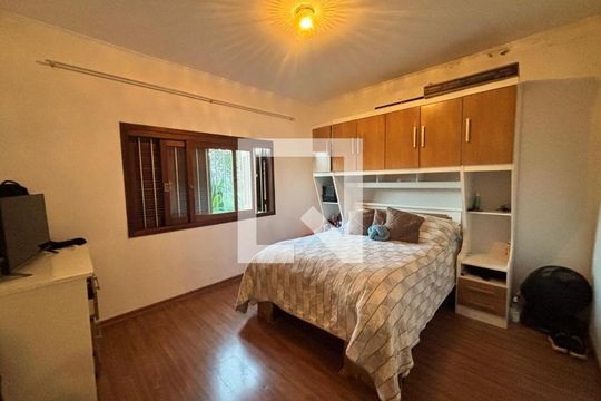 Casa à venda com 4 quartos, 200m² em Rio Branco, São Leopoldo