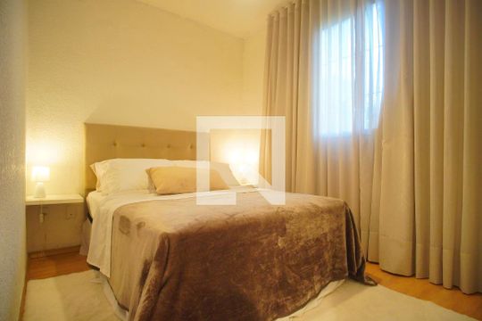 quarto 1 de apartamento à venda com 2 quartos, 43m² em Santos Dumont, São Leopoldo