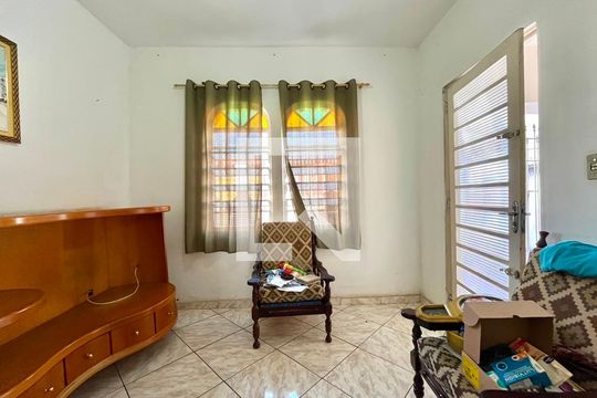 Sala de casa para alugar com 2 quartos, 300m² em Jardim Nova Europa, Campinas