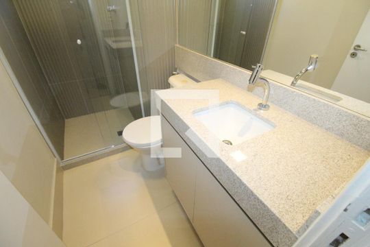 Banheiro de apartamento para alugar com 2 quartos, 58m² em Vila Rossi, São José dos Campos