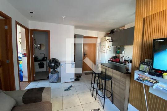 Apartamento à venda com 2 quartos, 40m² em Del Castilho, Rio de Janeiro